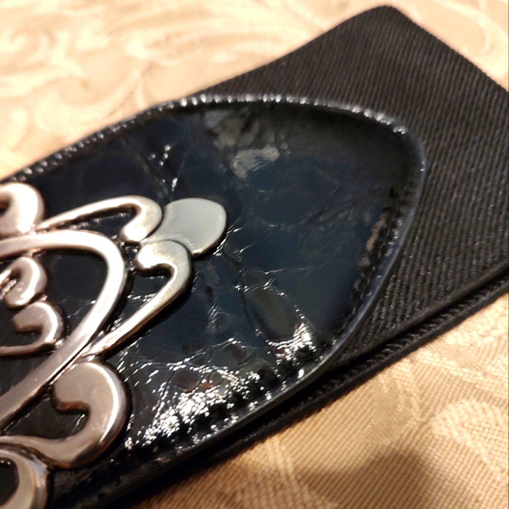 🐈‍⬛🖤🐈‍⬛ Sexy Sultry Elaborate Scrolled Wide Silver & Black Stretch Belt - M/L - Picture 8 of 10